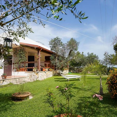 Casa Vacanza Russo Fernando Alimini Eksteriør bilde