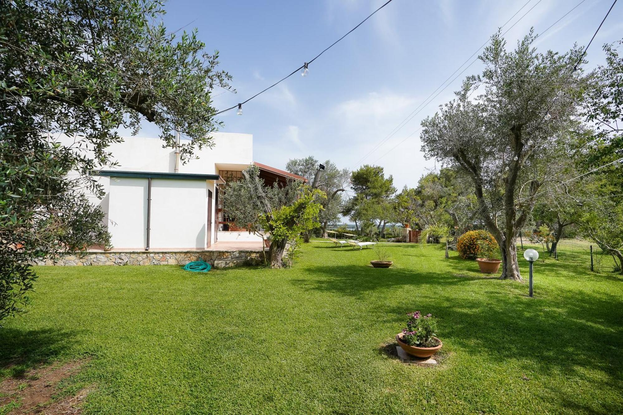 Casa Vacanza Russo Fernando Alimini Eksteriør bilde